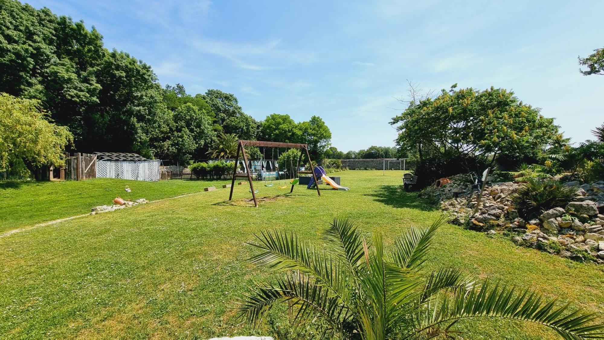 Domaine De Rochebonne Villa Saint-Just-Luzac Ngoại thất bức ảnh
